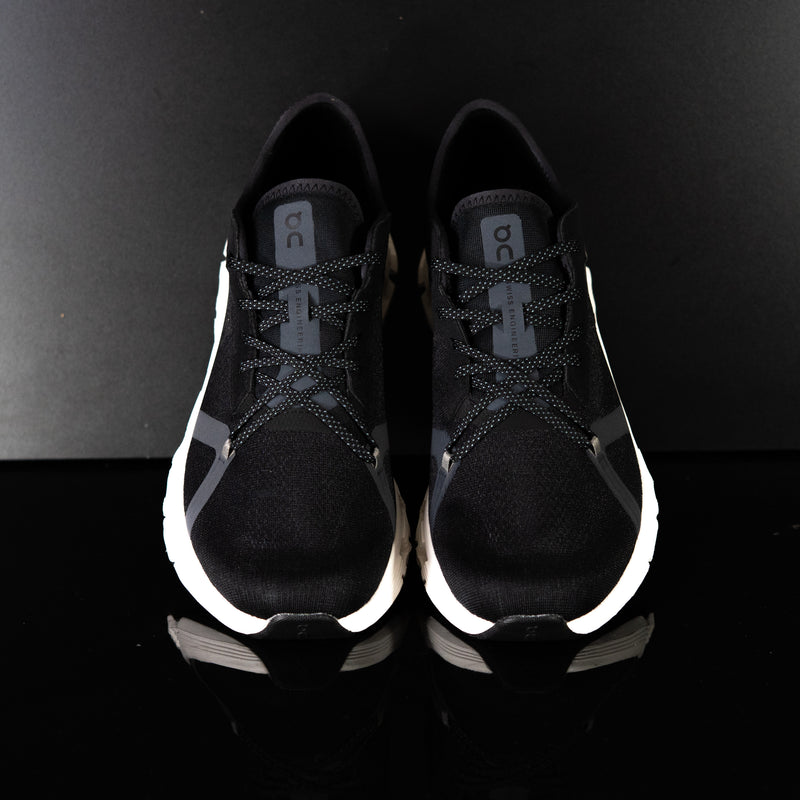 ON : On Cloud X 4 AD Homme, Noir / Asphalt