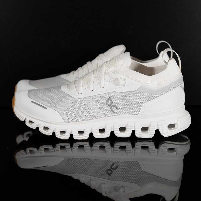 ON : On Cloud 6 Versa Femme, Blanc / Blanc