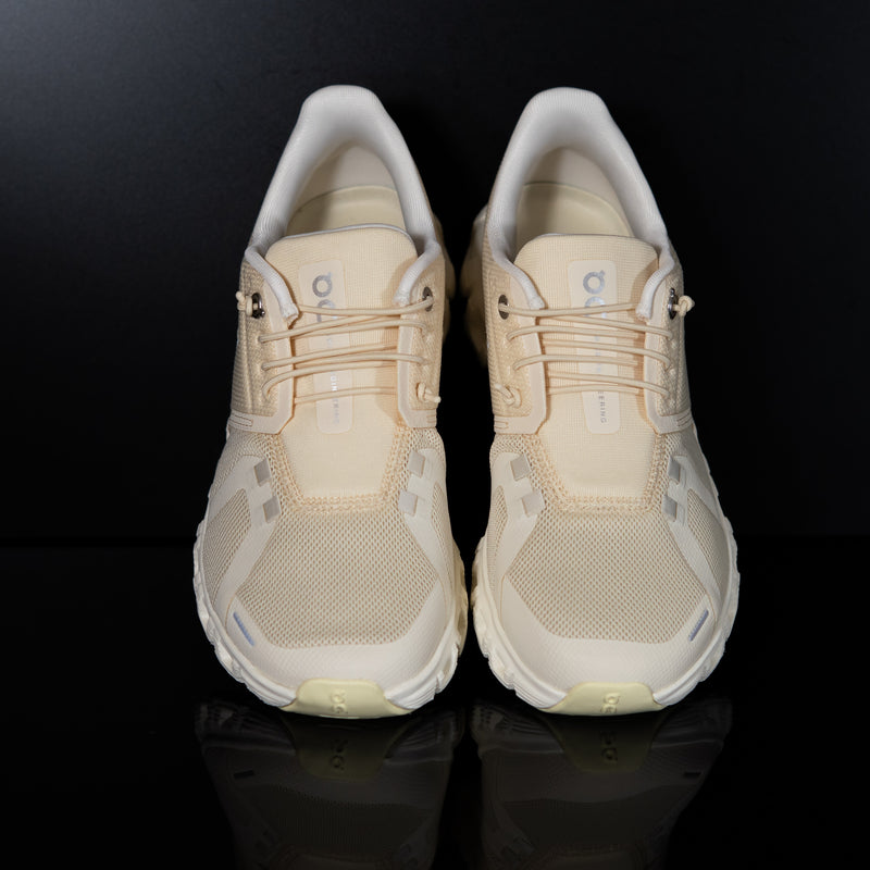 ON : On Cloud 6 Femme, Castor/ Ivoire