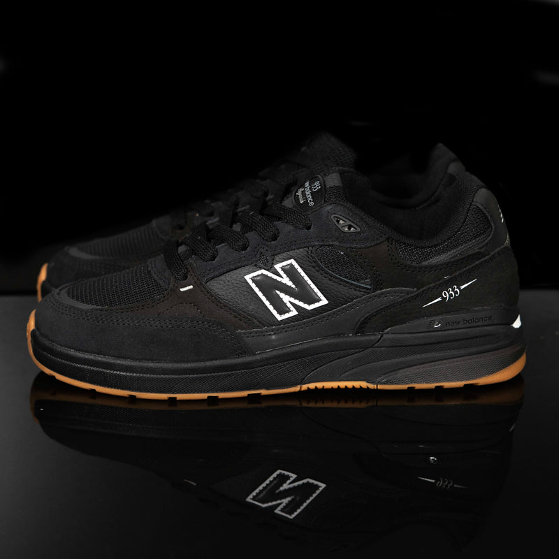 NEW BALANCE : New Balance 933 Numeric Andrew Reynolds, Noir / Blanc