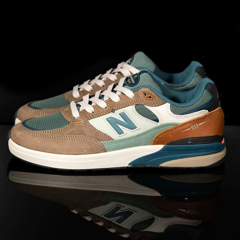 NEW BALANCE : New Balance 933 Numeric Andrew Reynolds, Brun Vert