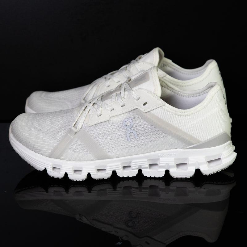 ON : On Cloud X 4 AD Femme, Blanc/ Loup