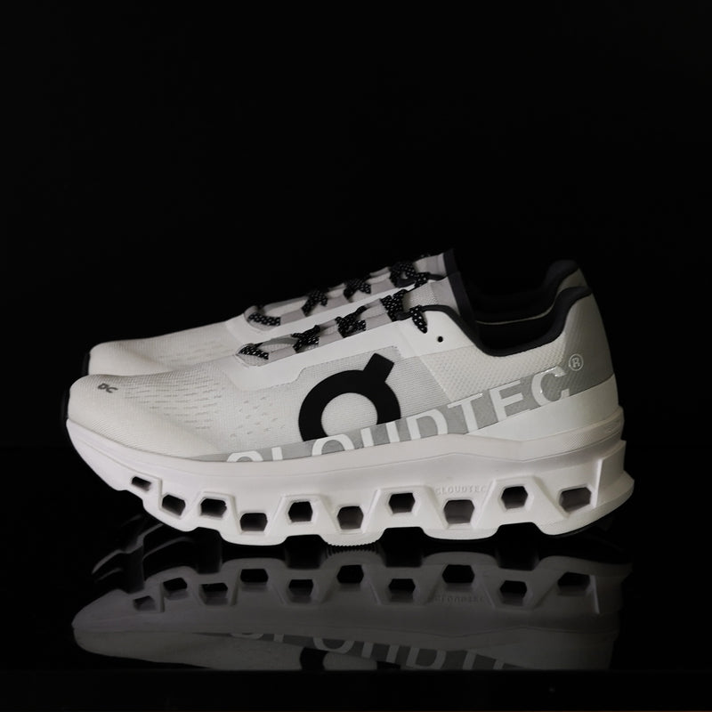 ON : On CloudMonster Femme, Blanc