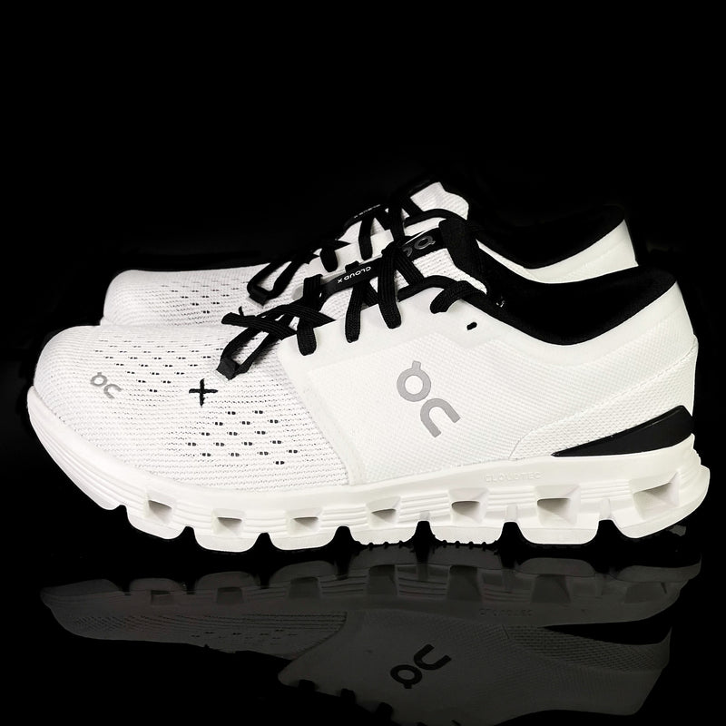 ON : On Cloud X 4 Homme, ivory / Noir