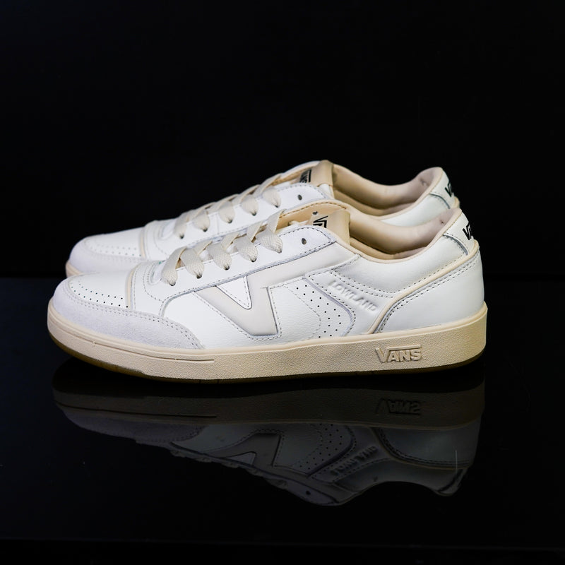 VANS : Vans Homme Lowland Comfycush JMP R, Blanc Vintage