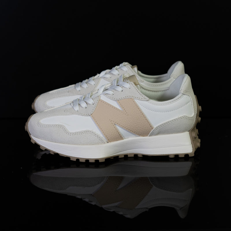 NEW BALANCE : New Balance 327, Femme, Blanc/ Beige