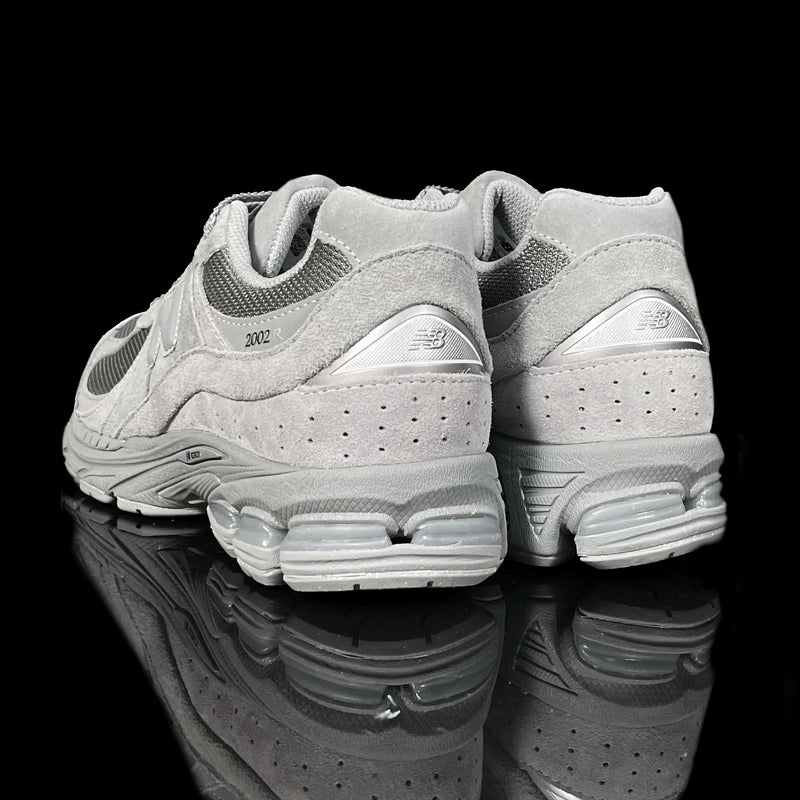 NEW BALANCE : New Balance 2002R Homme, Gris