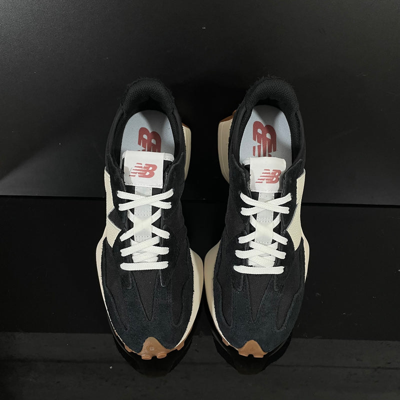 NEW BALANCE : New Balance 327, Femme, Noir/ Blanc