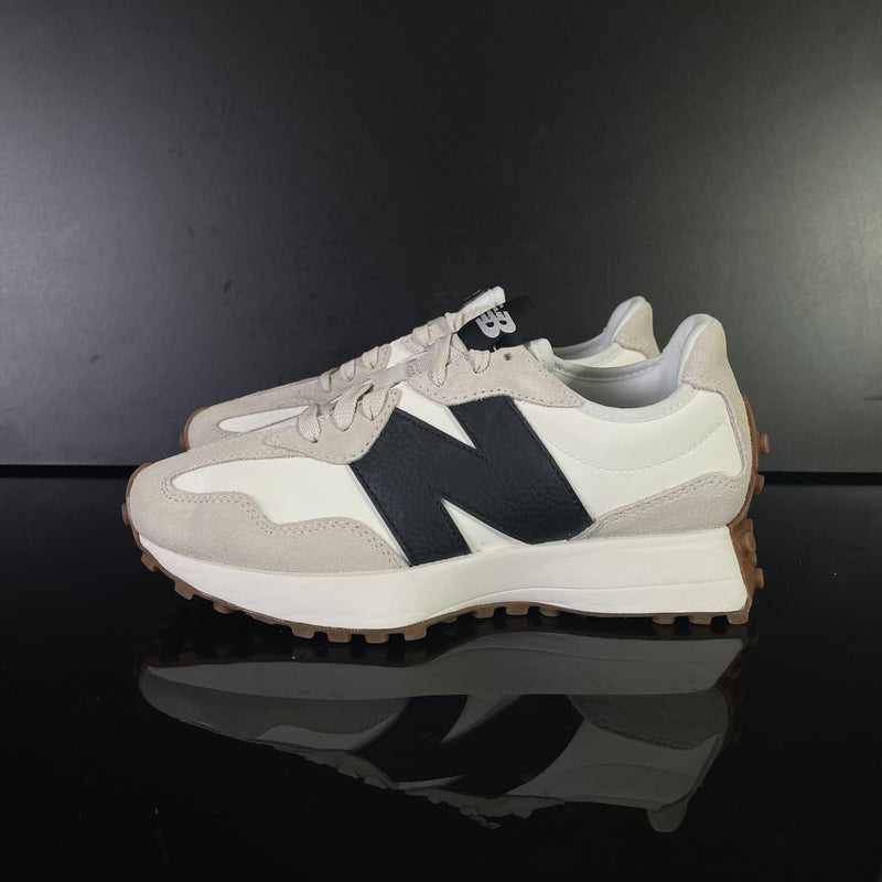 NEW BALANCE : New Balance 327, Femme, Beige/ Noir