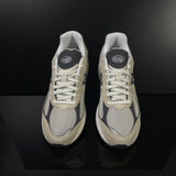 NEW BALANCE : New Balance 2002R,Homme, Beige/ Gris